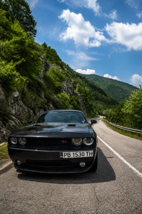 Dodge Challenger 5.7 R/T HEMI, снимка 2