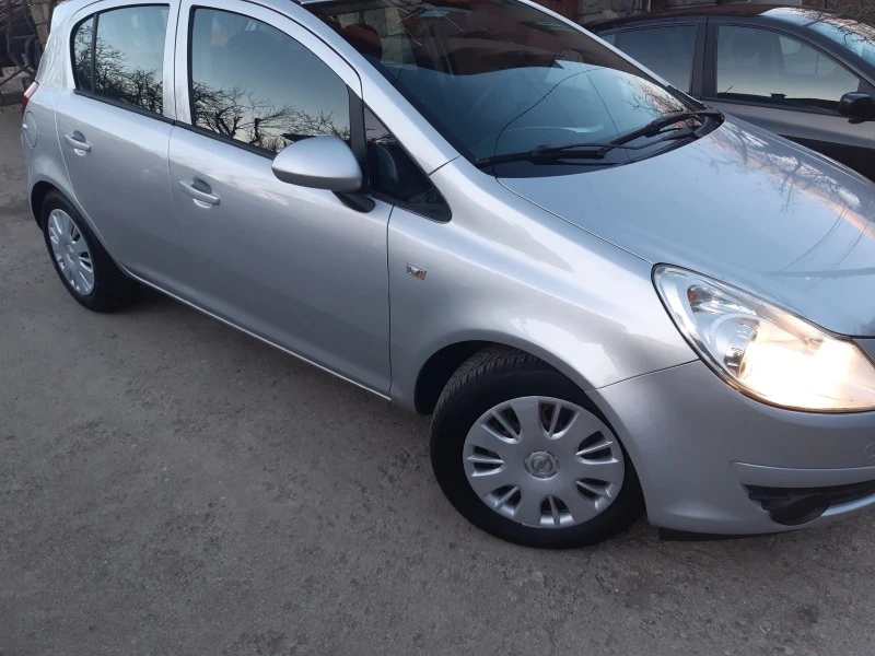 Opel Corsa 1.2i, снимка 2 - Автомобили и джипове - 40229106