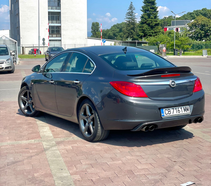 Opel Insignia, снимка 3 - Автомобили и джипове - 46397679