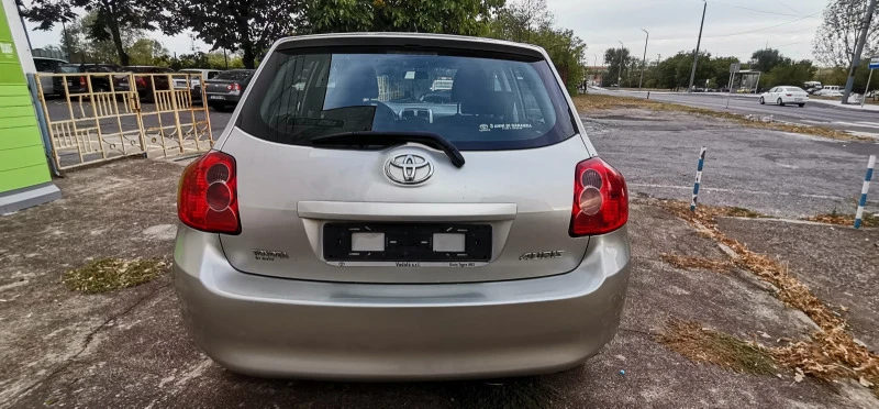 Toyota Auris 1.4 d4d, снимка 6 - Автомобили и джипове - 47350330