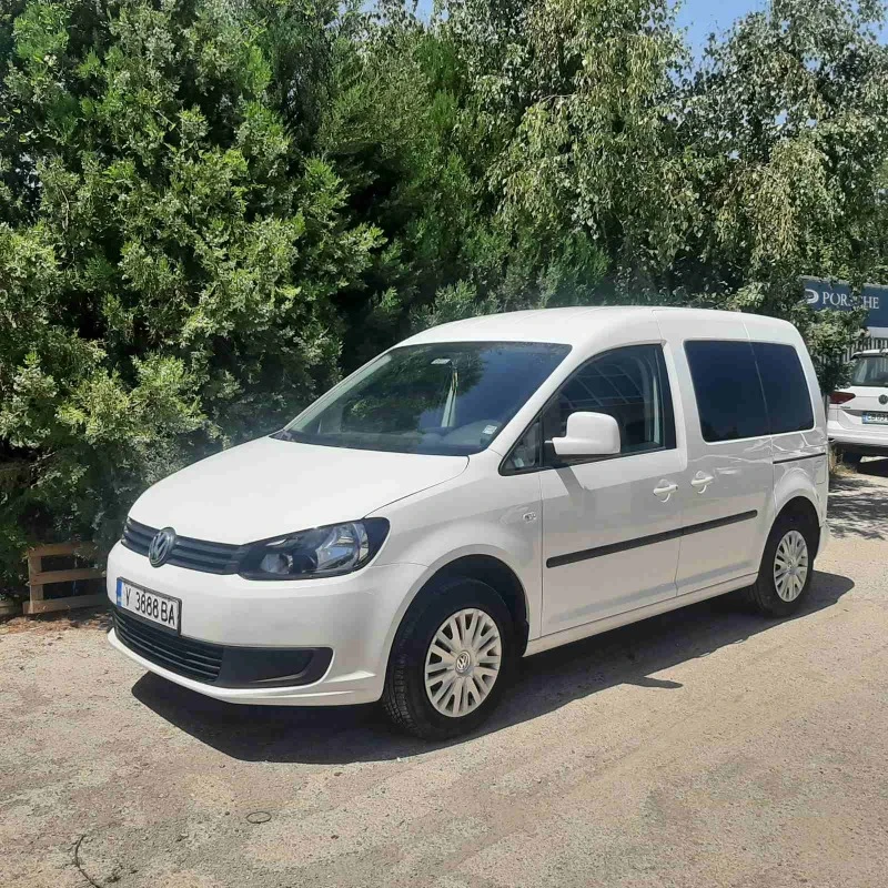 VW Caddy 1.6TDI, N1Пътнически, снимка 14 - Автомобили и джипове - 47434190