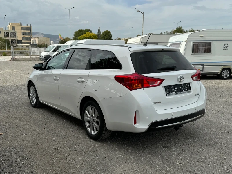 Toyota Auris 2.0D4D 125к.с , снимка 6 - Автомобили и джипове - 47545360