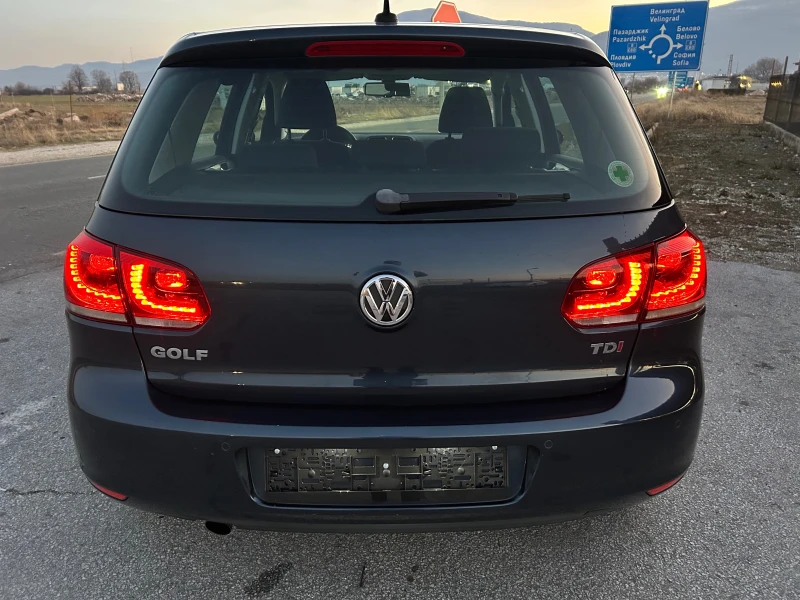 VW Golf 1.6 TDI LED* HIGH LINE* ALKANTARA, снимка 7 - Автомобили и джипове - 48549856