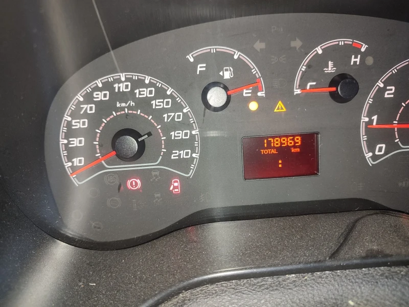 Fiat Doblo 1.3mjet 90cv, снимка 13 - Автомобили и джипове - 52303492