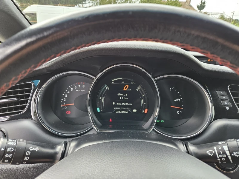 Kia Ceed GT , снимка 10 - Автомобили и джипове - 51485293