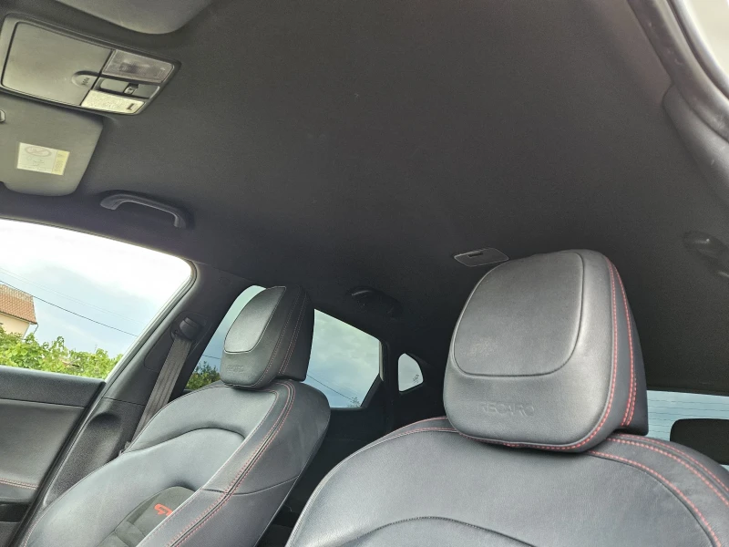 Kia Ceed GT , снимка 11 - Автомобили и джипове - 51485293