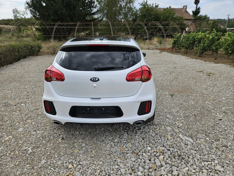Kia Ceed GT , снимка 5 - Автомобили и джипове - 51485293