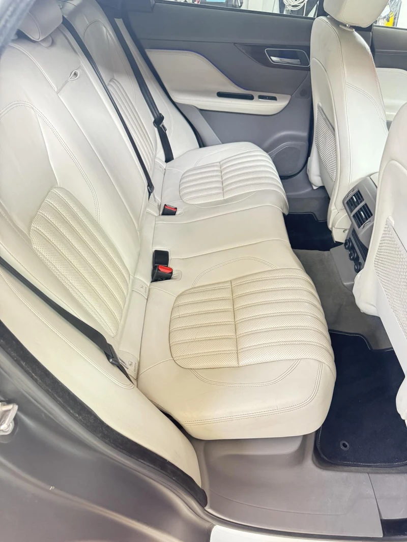 Jaguar F-Type 2.0TDI, снимка 12 - Автомобили и джипове - 51651911