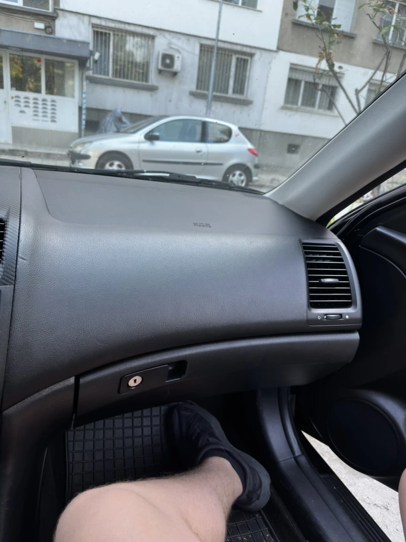 Honda Accord, снимка 10 - Автомобили и джипове - 52471762