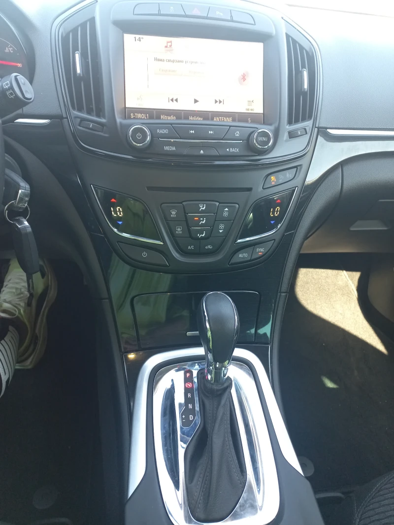 Opel Insignia 2, 0 CDTI SPORTS TOURER 4?4, снимка 10 - Автомобили и джипове - 51998791