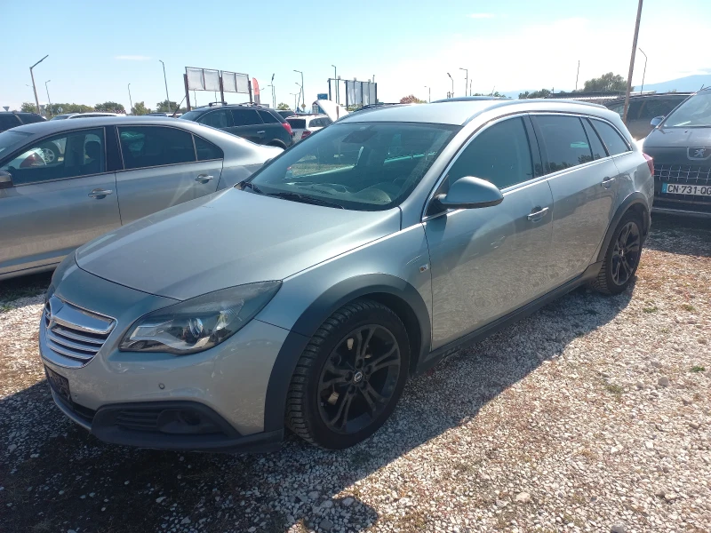 Opel Insignia 2, 0 CDTI SPORTS TOURER 4?4, снимка 3 - Автомобили и джипове - 51998791
