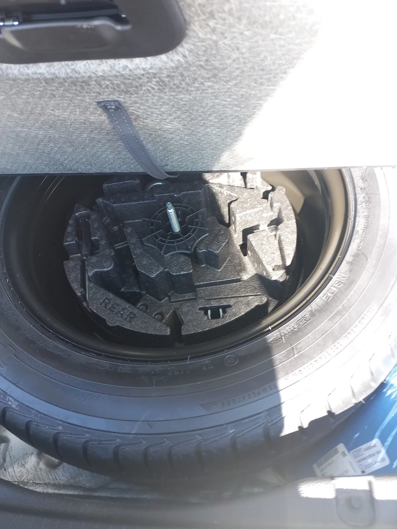 Opel Insignia 2, 0 CDTI SPORTS TOURER 4?4, снимка 7 - Автомобили и джипове - 51998791