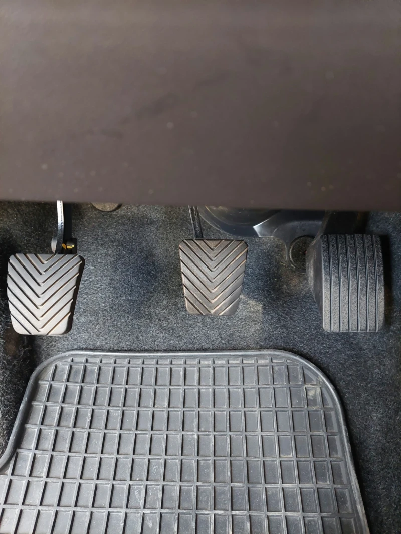 Mitsubishi Space star 1.2 i, снимка 9 - Автомобили и джипове - 52347099