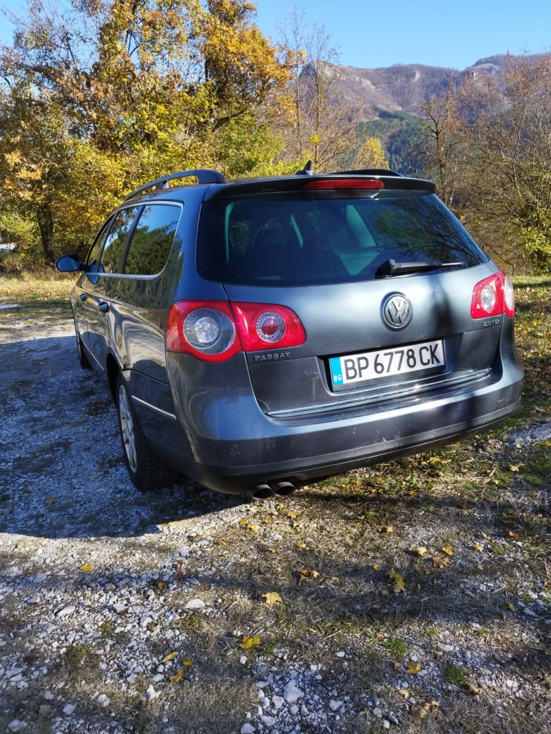 VW Passat 2.0TDI, снимка 4 - Автомобили и джипове - 52256458
