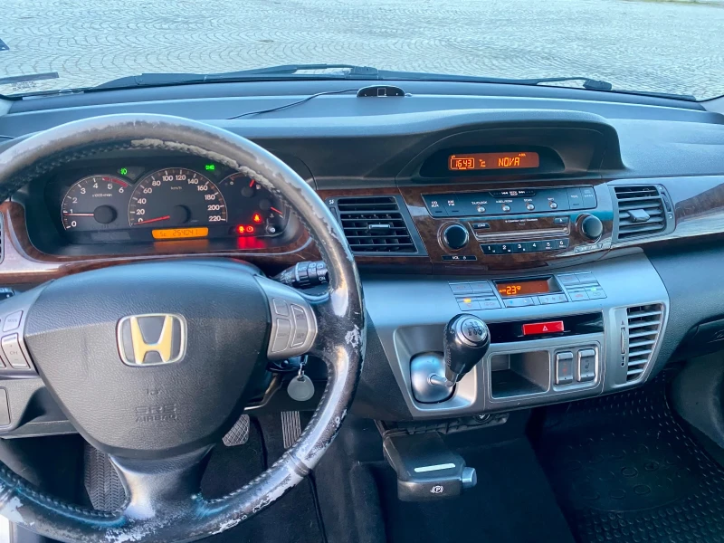 Honda Fr-v 2.2 I-CDTI, снимка 11 - Автомобили и джипове - 52540222