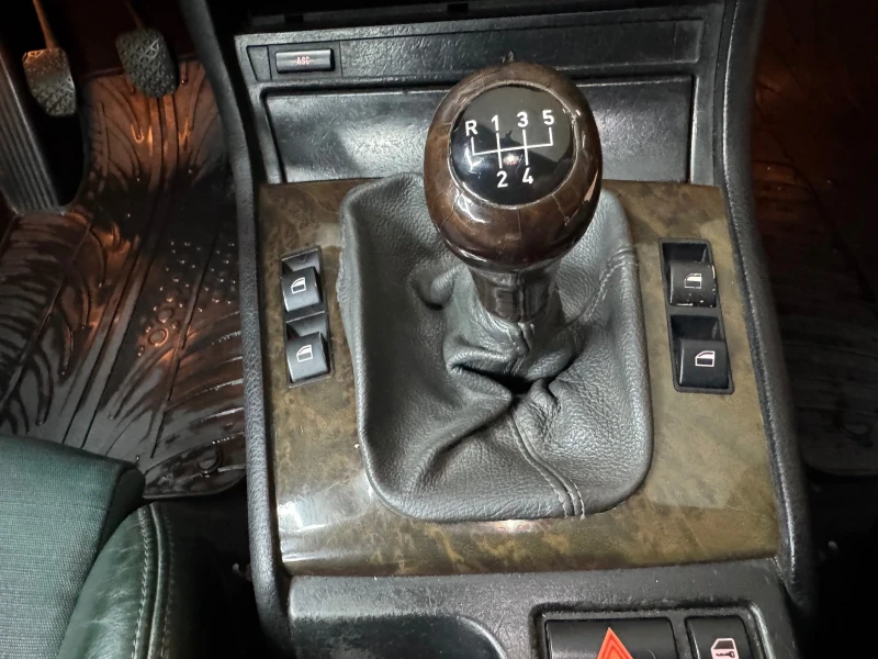 BMW 325, снимка 14 - Автомобили и джипове - 52672216