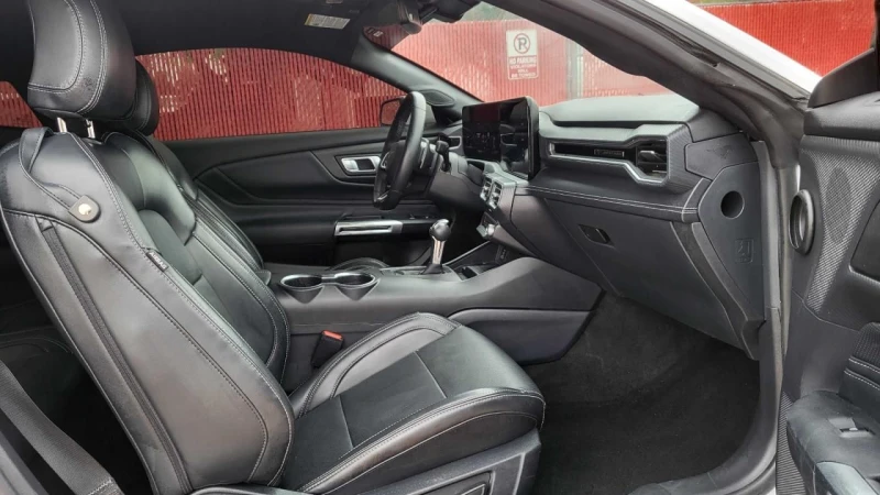 Ford Mustang, снимка 5 - Автомобили и джипове - 53053180