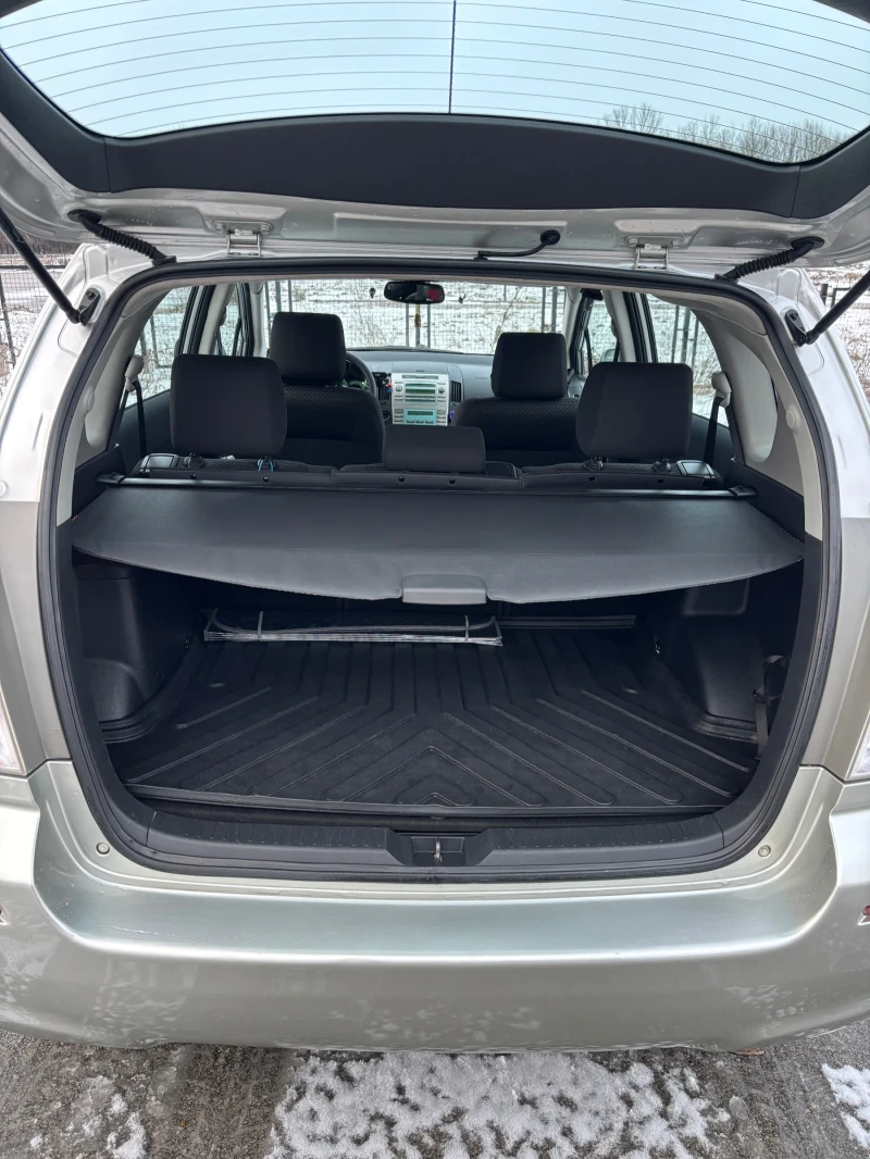 Toyota Corolla verso, снимка 7 - Автомобили и джипове - 53108421