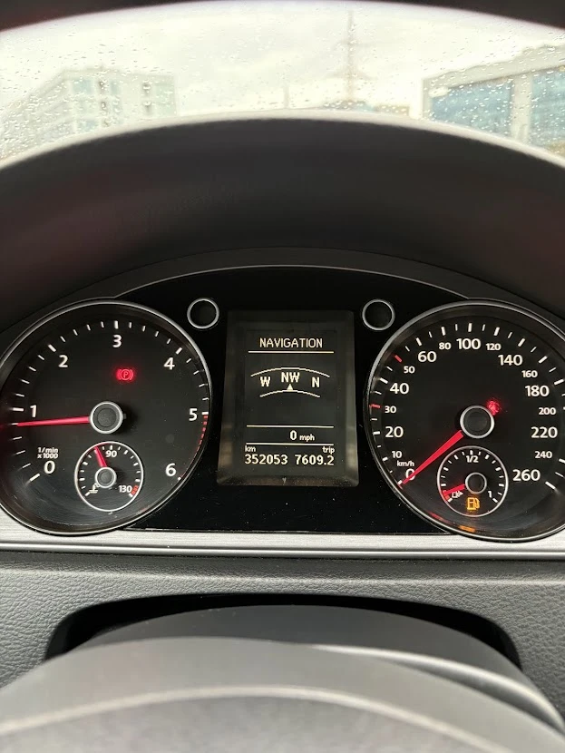 VW Passat bluemotion, снимка 10 - Автомобили и джипове - 53609705