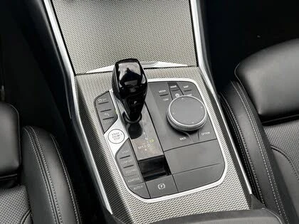 BMW 330 * HARMONKARDON* * HeadUp* AвтоКредит* (ЦЕНА ДО БГ), снимка 16 - Автомобили и джипове - 53817423