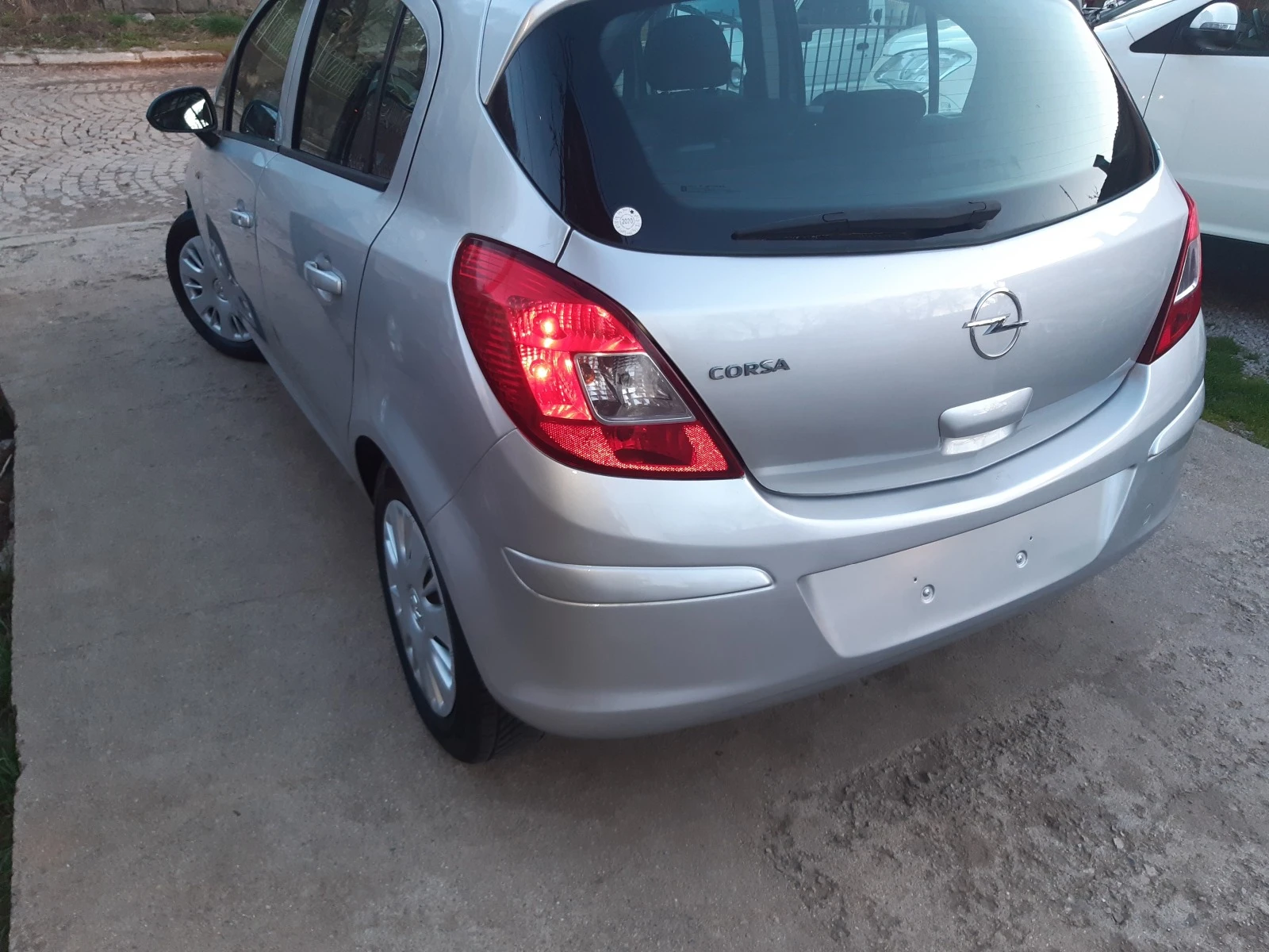 Opel Corsa 1.2i - изображение 7