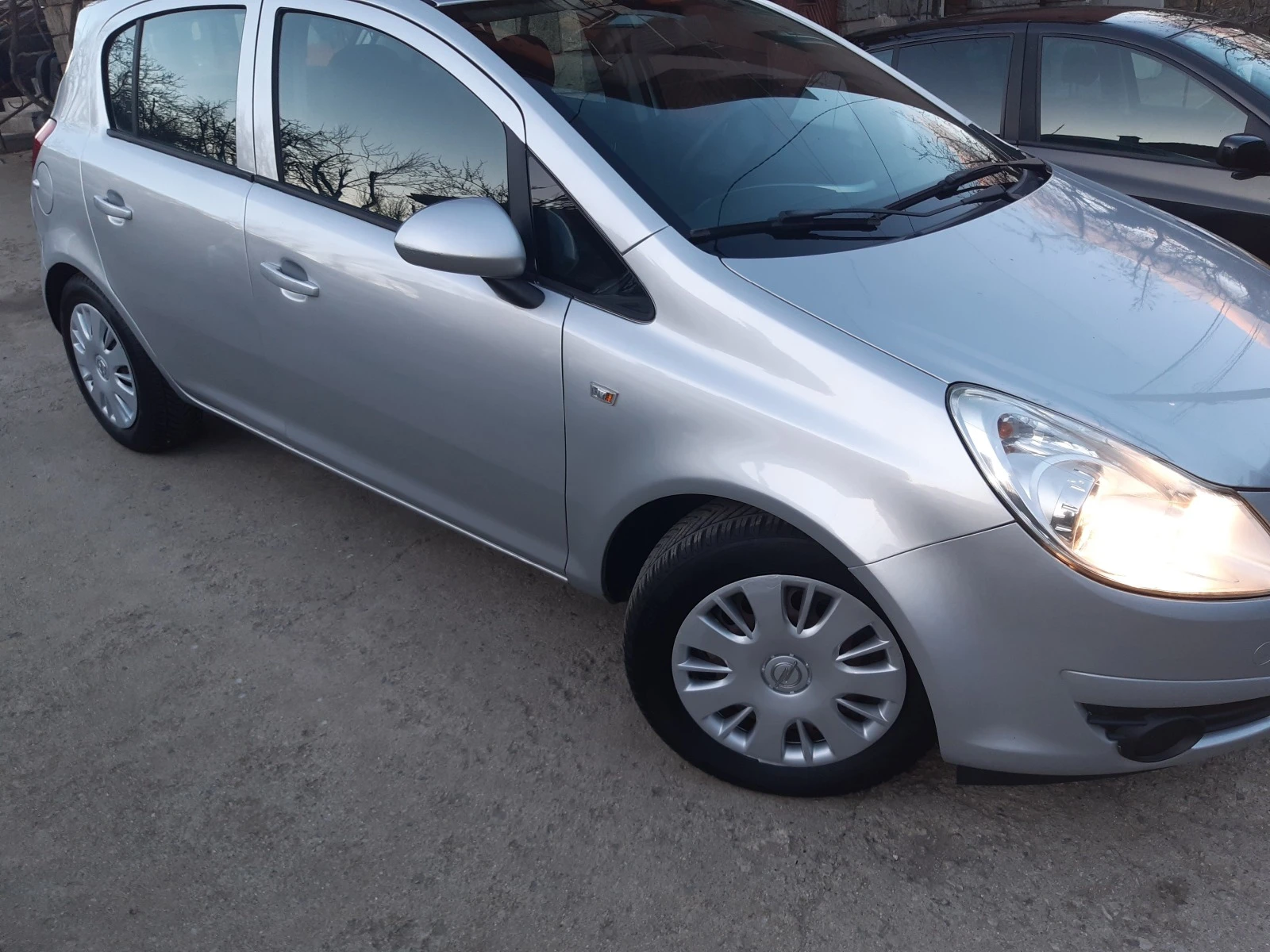 Opel Corsa 1.2i - изображение 2