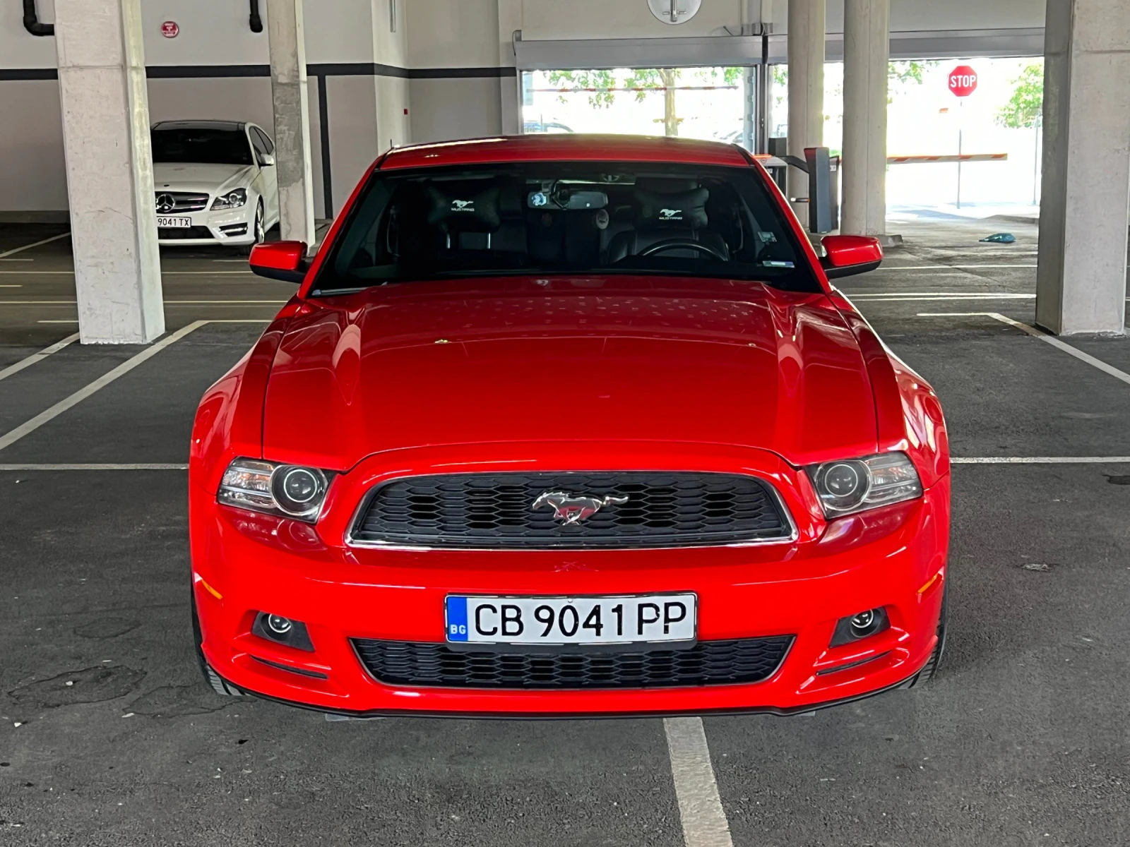 Ford Mustang Premium V6 3.7 - изображение 2