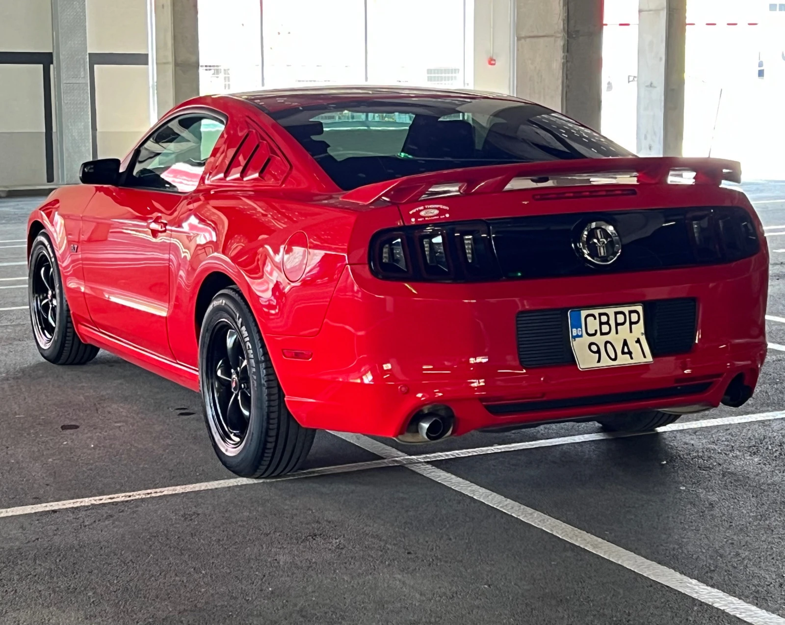 Ford Mustang Premium V6 3.7 - изображение 5