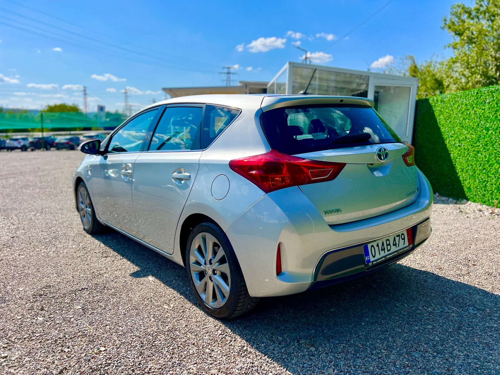 Toyota Auris 1.8Хибрид, Нави, Камера - изображение 3