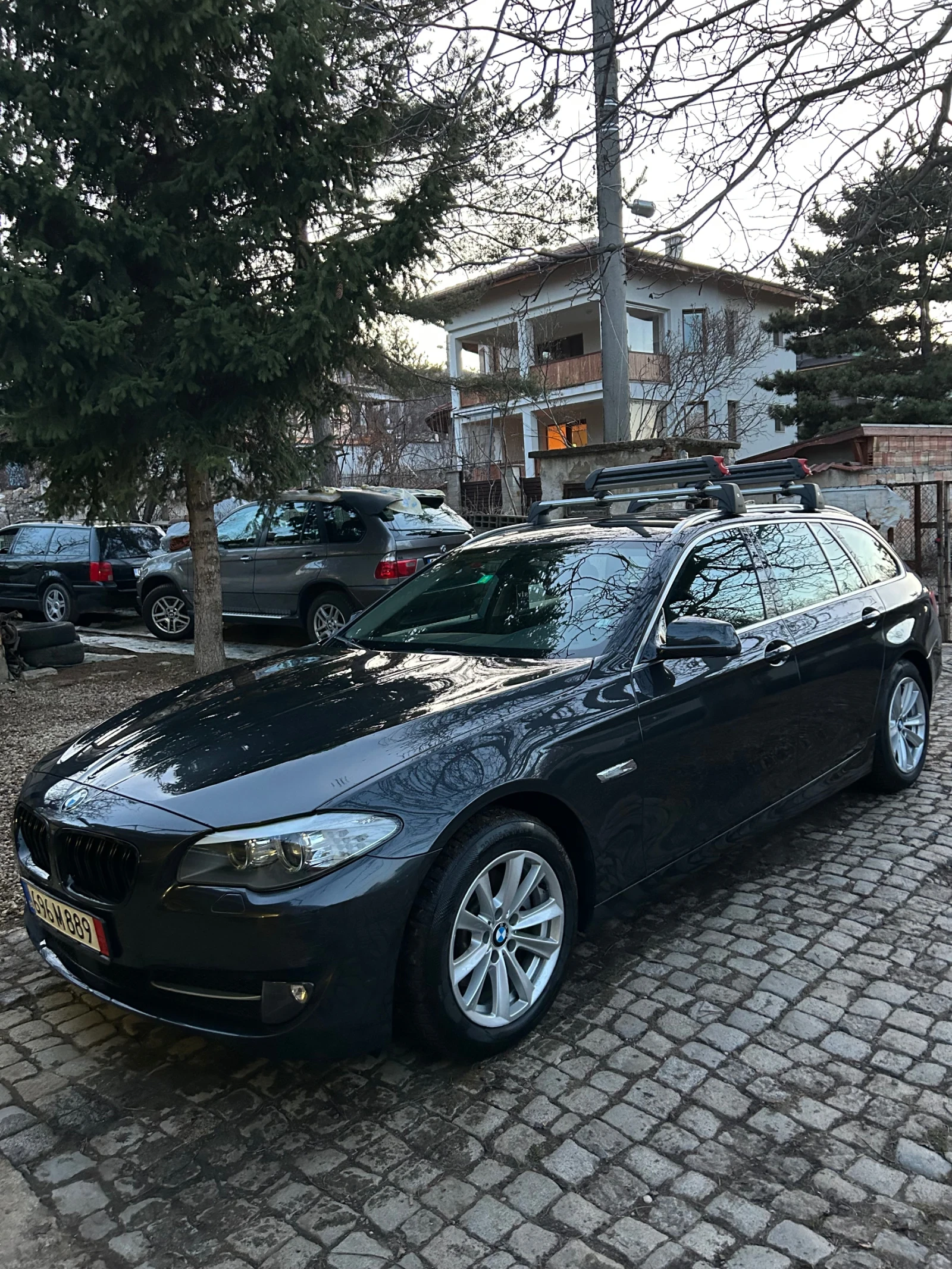 BMW 523  3.0i F11-204hp - изображение 3