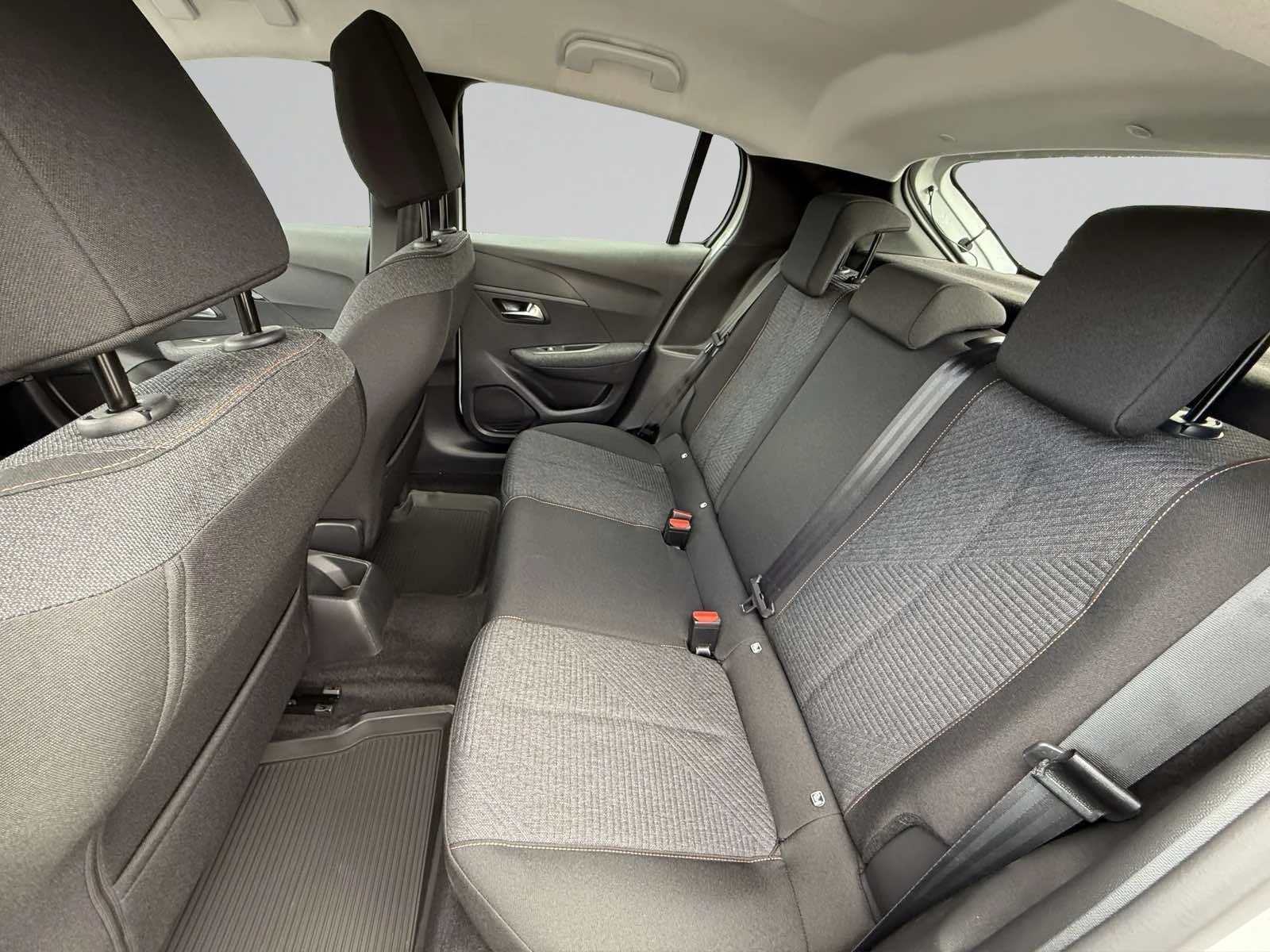 Peugeot 208 STYLE 1.2 PureTech 110 HYBRID 48V e-DCS6 EURO 6.4 | Mobile.bg   11