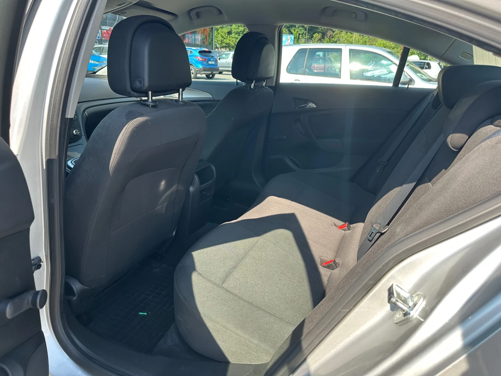Opel Insignia 1.6 - изображение 6
