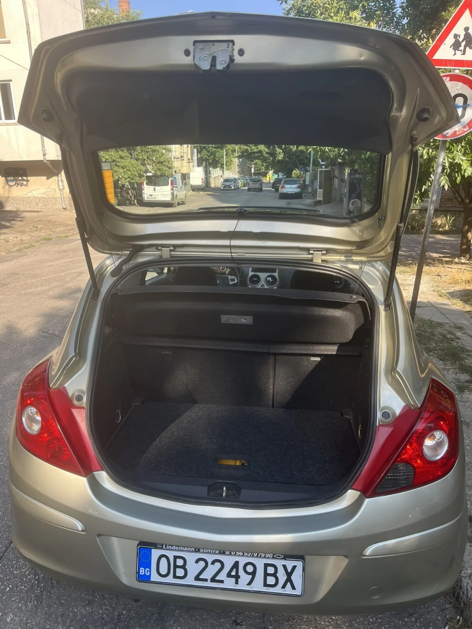 Opel Corsa  - изображение 6