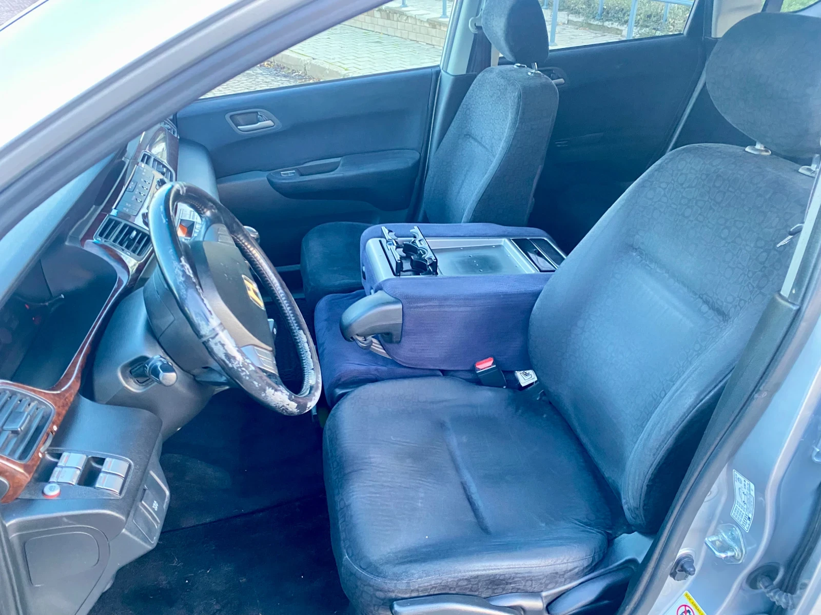 Honda Fr-v 2.2 I-CDTI - изображение 8