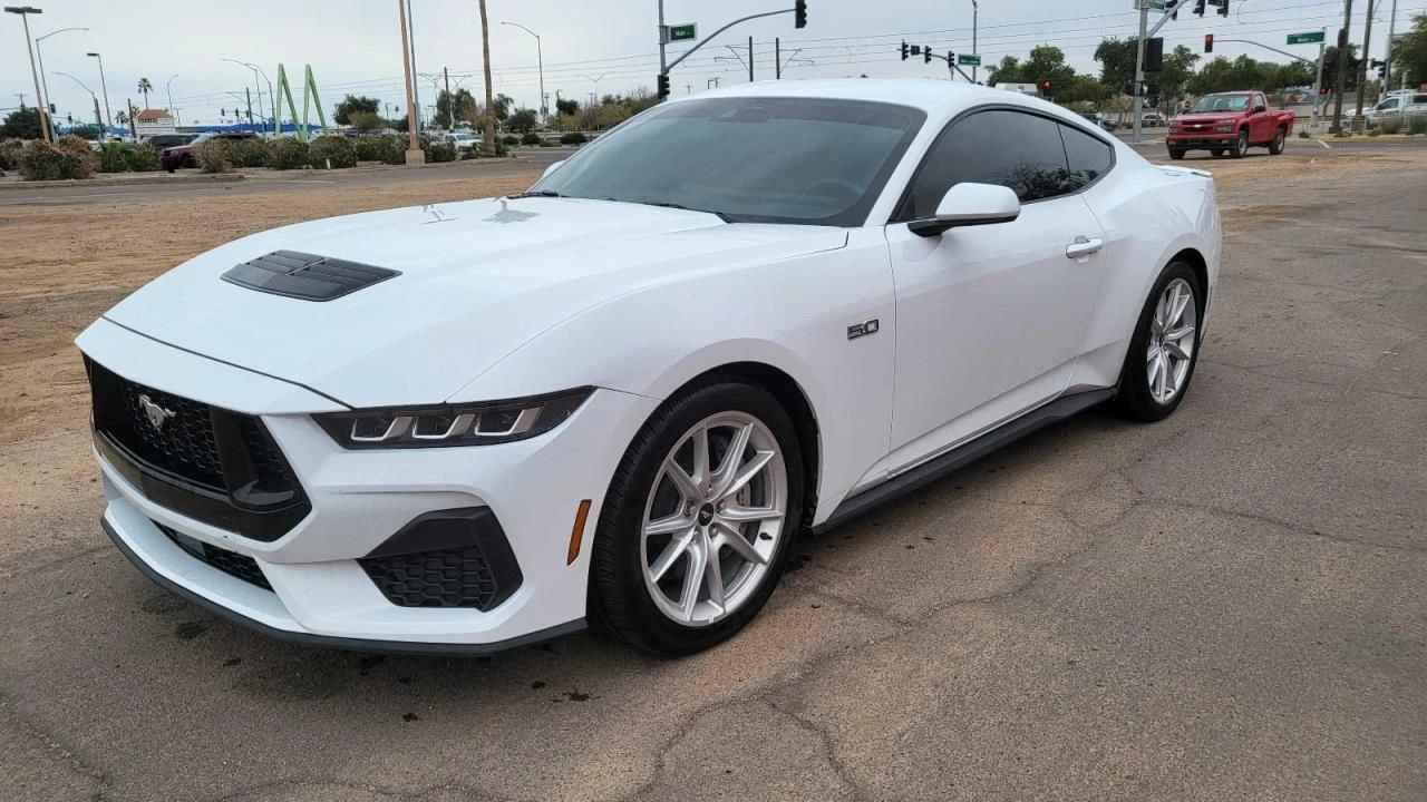 Ford Mustang  - изображение 2