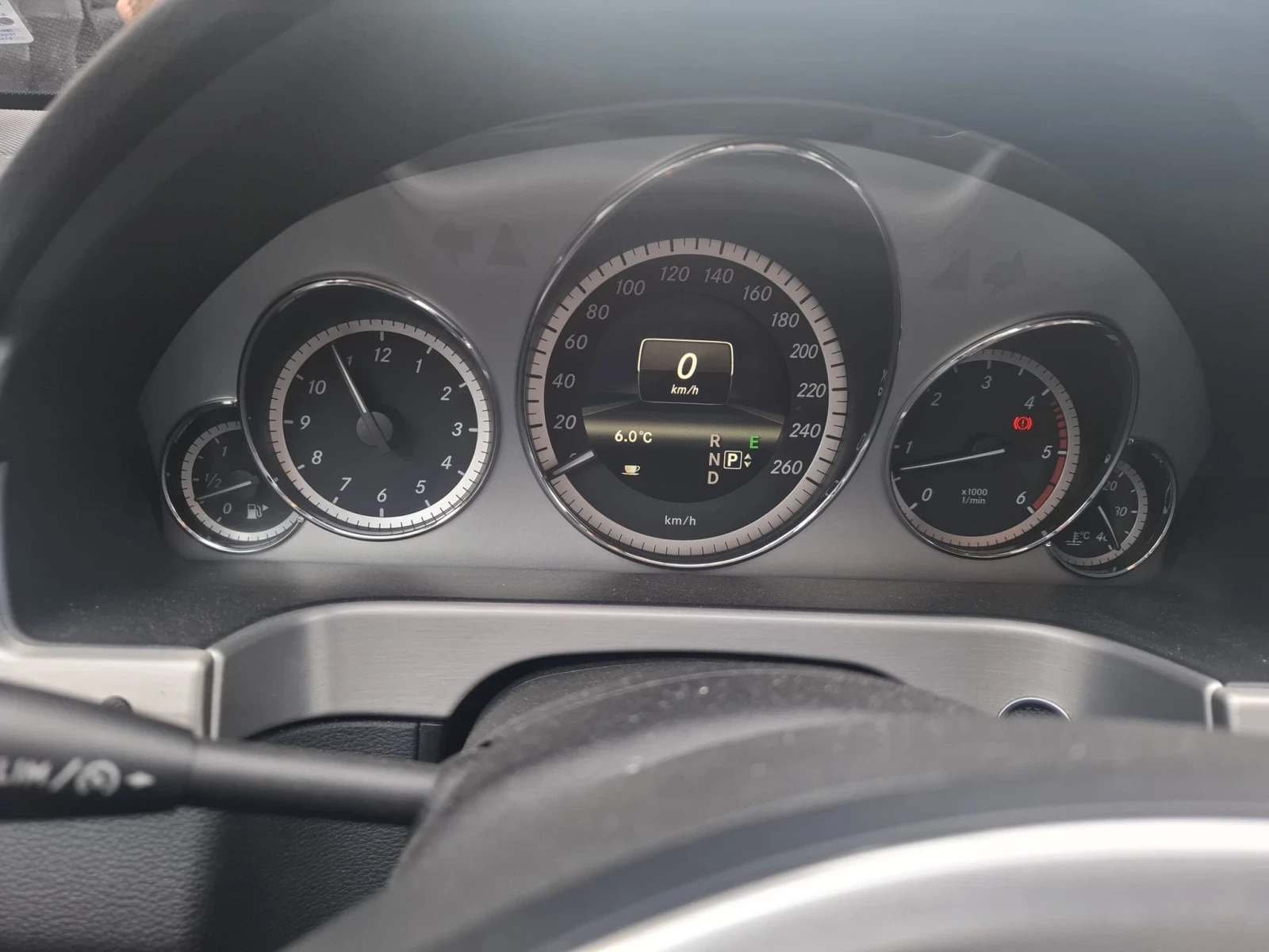 Mercedes-Benz E 350  - изображение 4