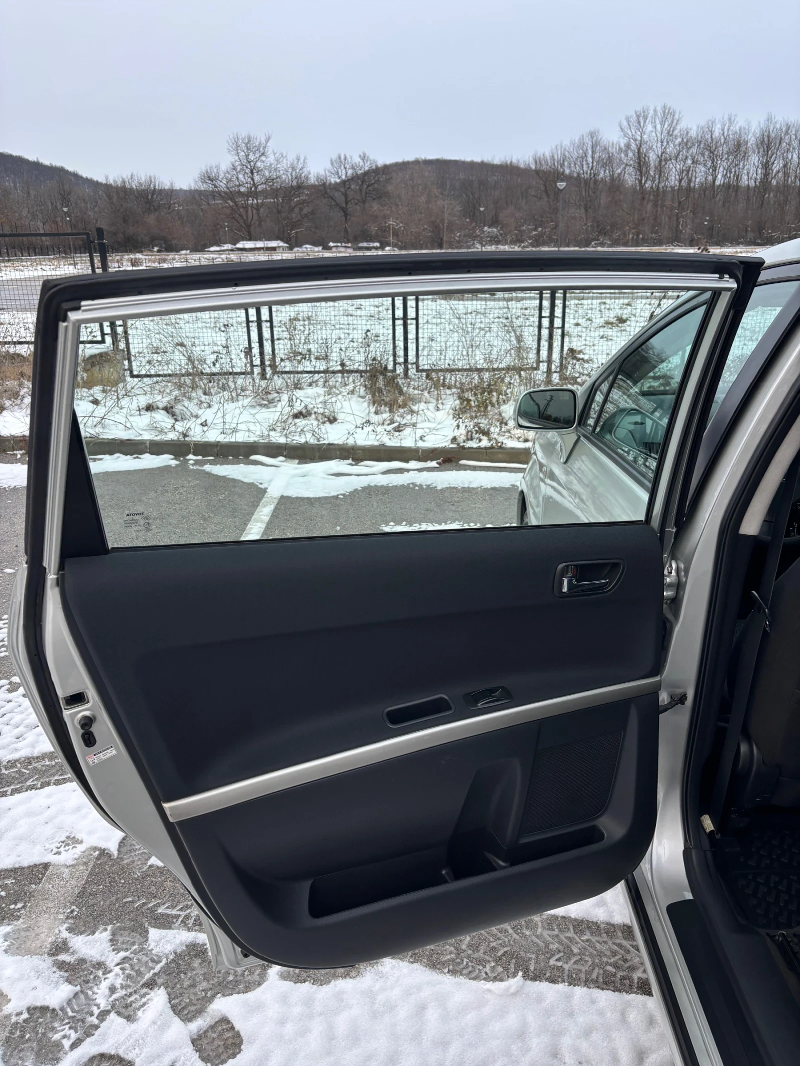 Toyota Corolla verso | Mobile.bg � ����������� 14