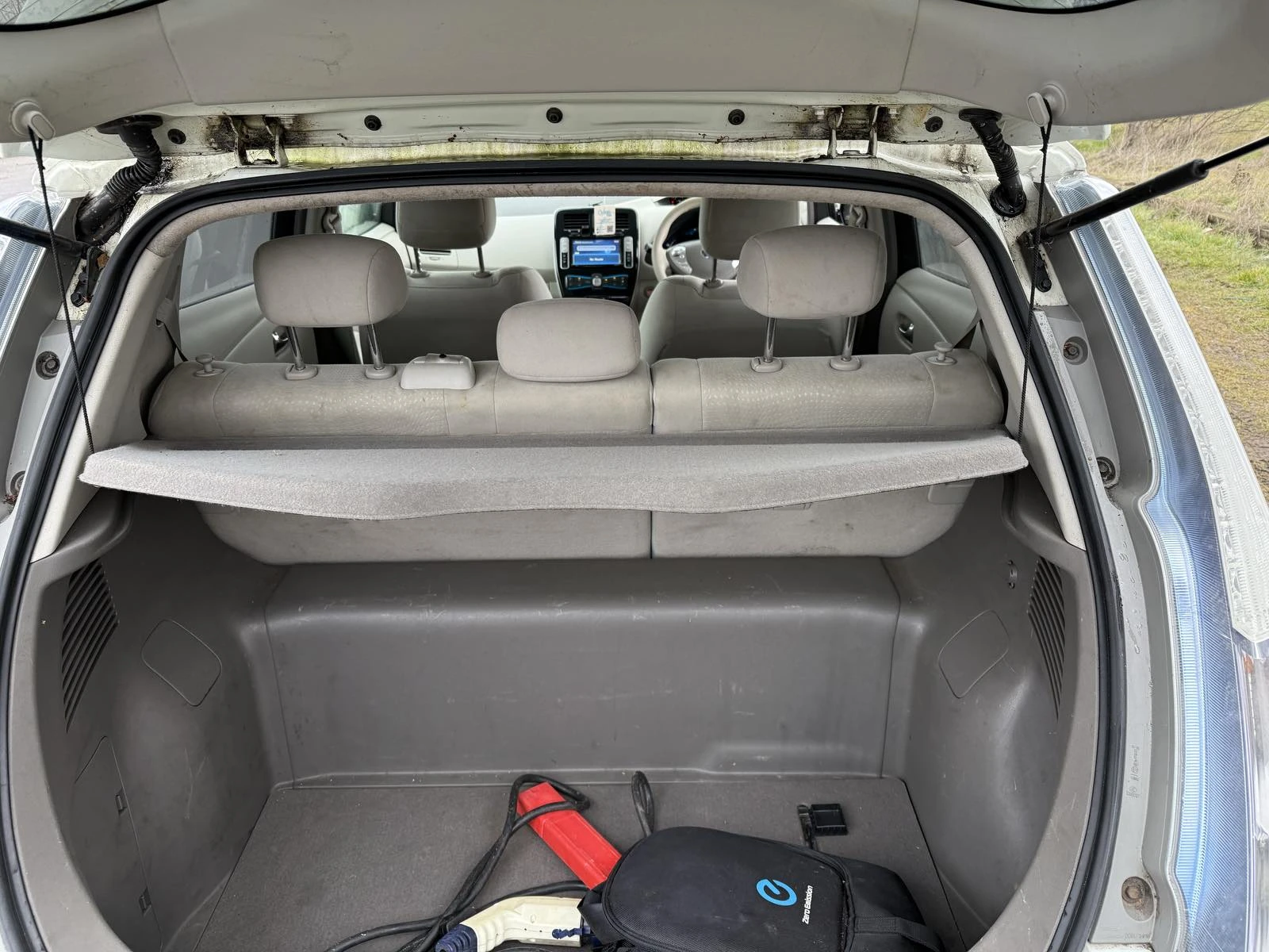 Nissan Leaf   - изображение 9