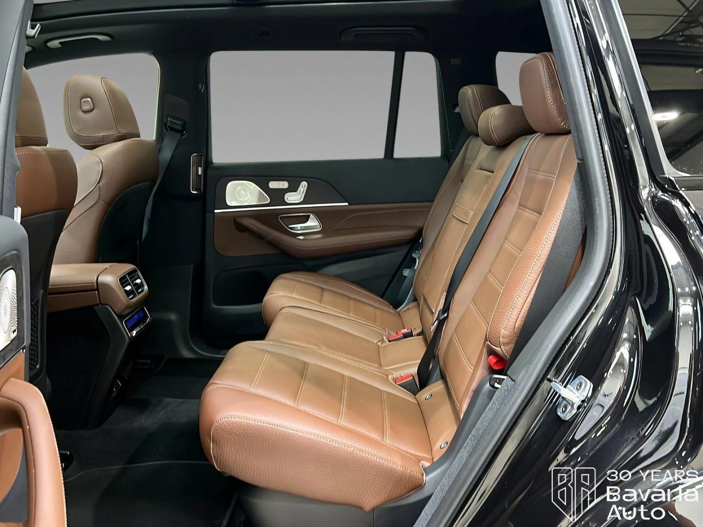 Mercedes-Benz GLS 450 d 4MATIC  AMG Line, снимка 9 - Автомобили и джипове - 53729969