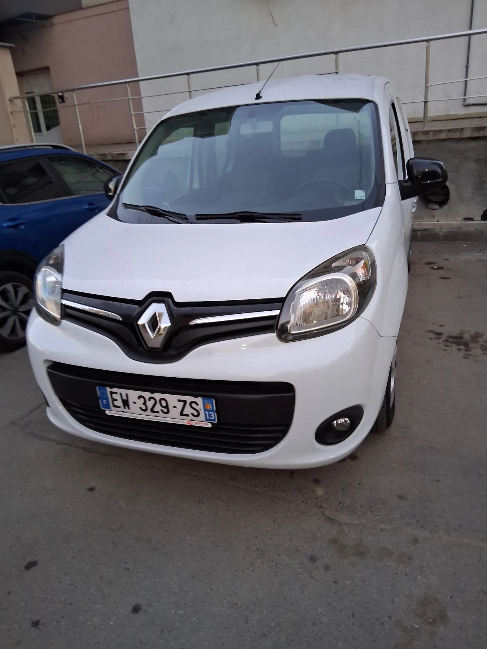 Renault Kangoo, снимка 14 - Автомобили и джипове - 53756737