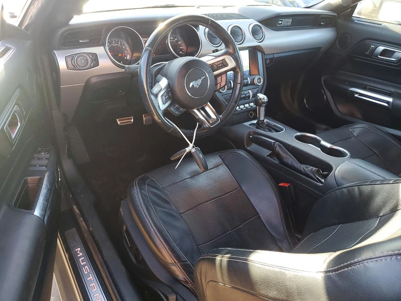 Ford Mustang 5l Gt, снимка 8 - Автомобили и джипове - 53907638