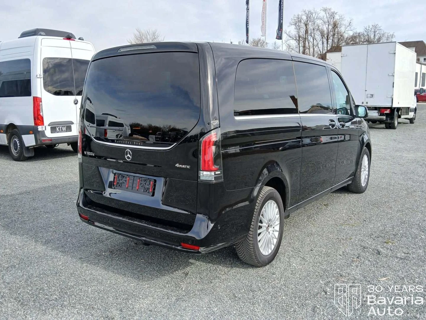 Mercedes-Benz V 300 d Extralang 4Matic Automatik Avantgarde, снимка 3 - Автомобили и джипове - 53918555