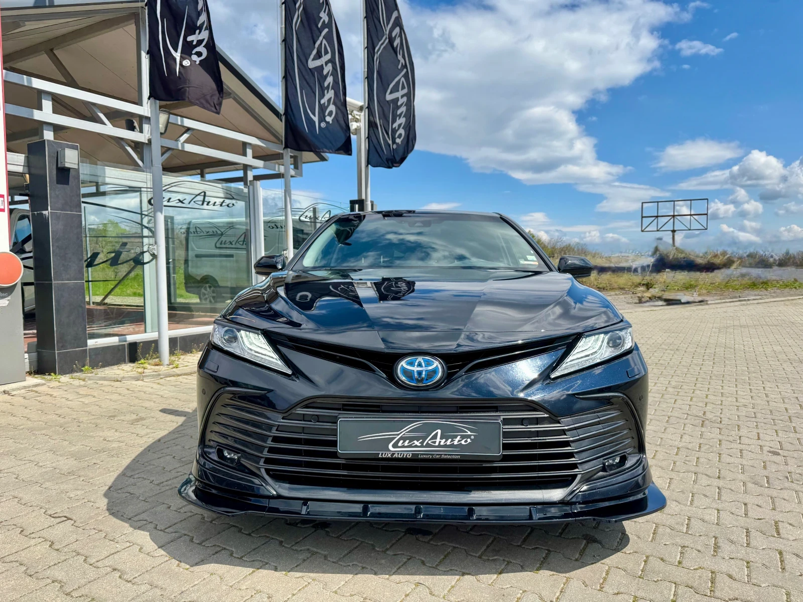 Toyota Camry 2.5HYBRID#LUXURY GR#5-ГОДИНИ ГАРАНЦИЯ, снимка 3 - Автомобили и джипове - 54160803