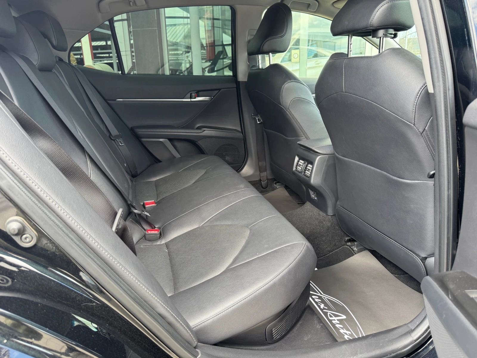 Toyota Camry 2.5HYBRID#LUXURY GR#5-ГОДИНИ ГАРАНЦИЯ, снимка 11 - Автомобили и джипове - 54160803