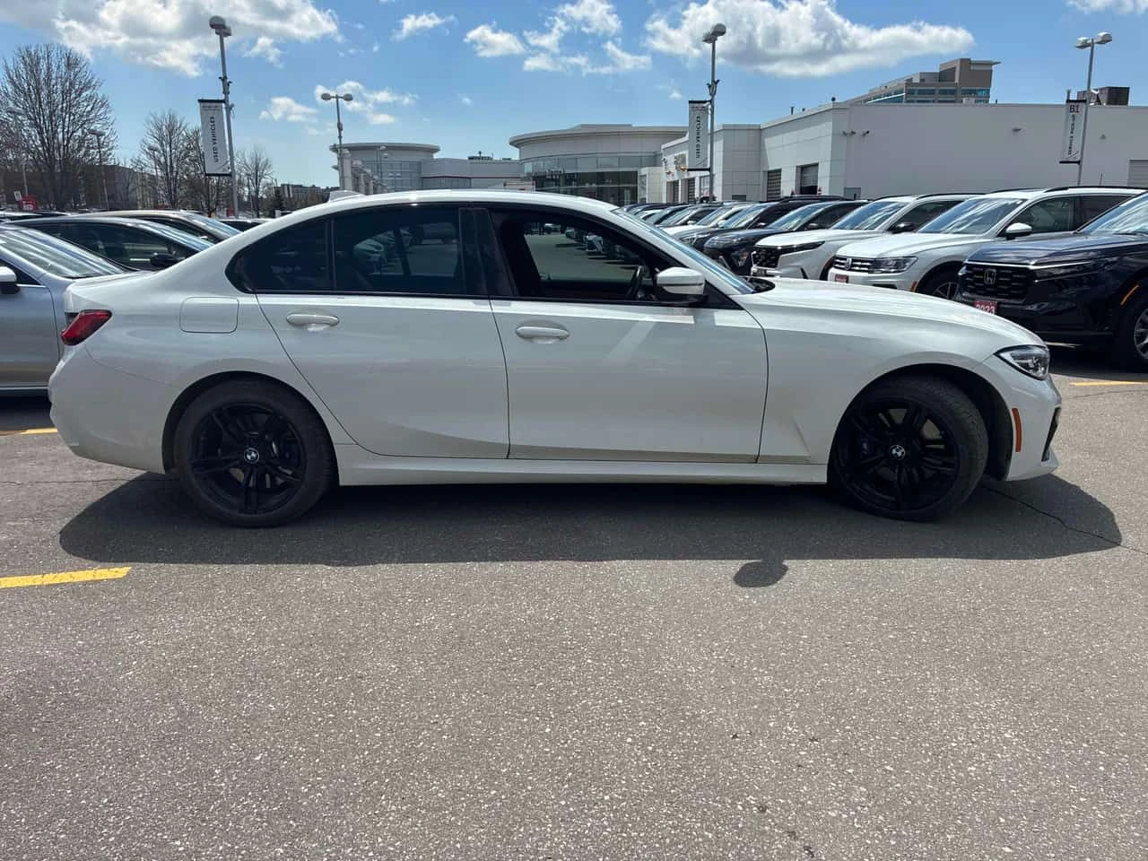 BMW 330 * 330i xDrive * CARFAX * ���� �� �� | Mobile.bg � ����������� 3