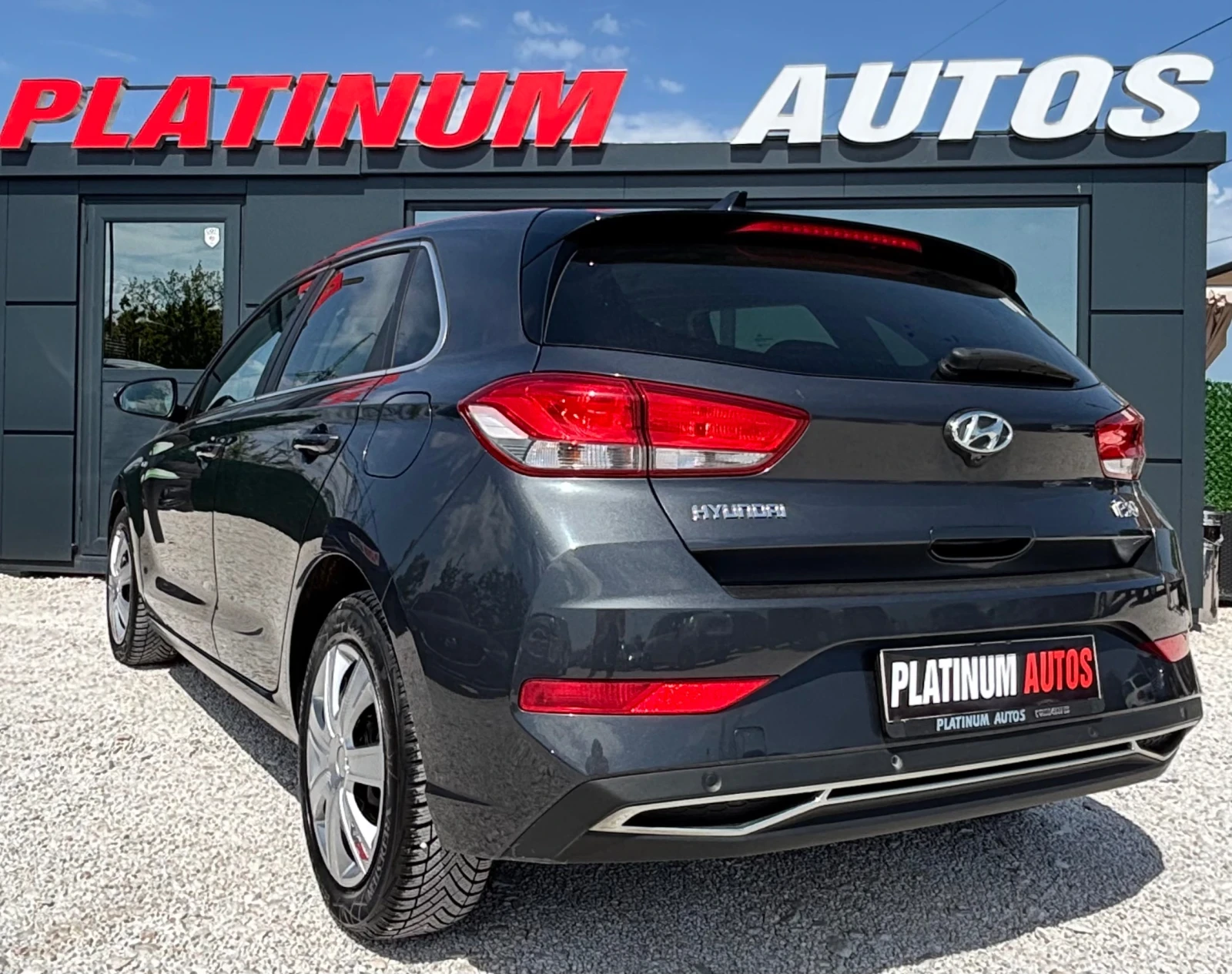 Hyundai I30 1.6D/ПОДГРЕВ/КАМЕРА/ЕВРО 6, снимка 11 - Автомобили и джипове - 54717562