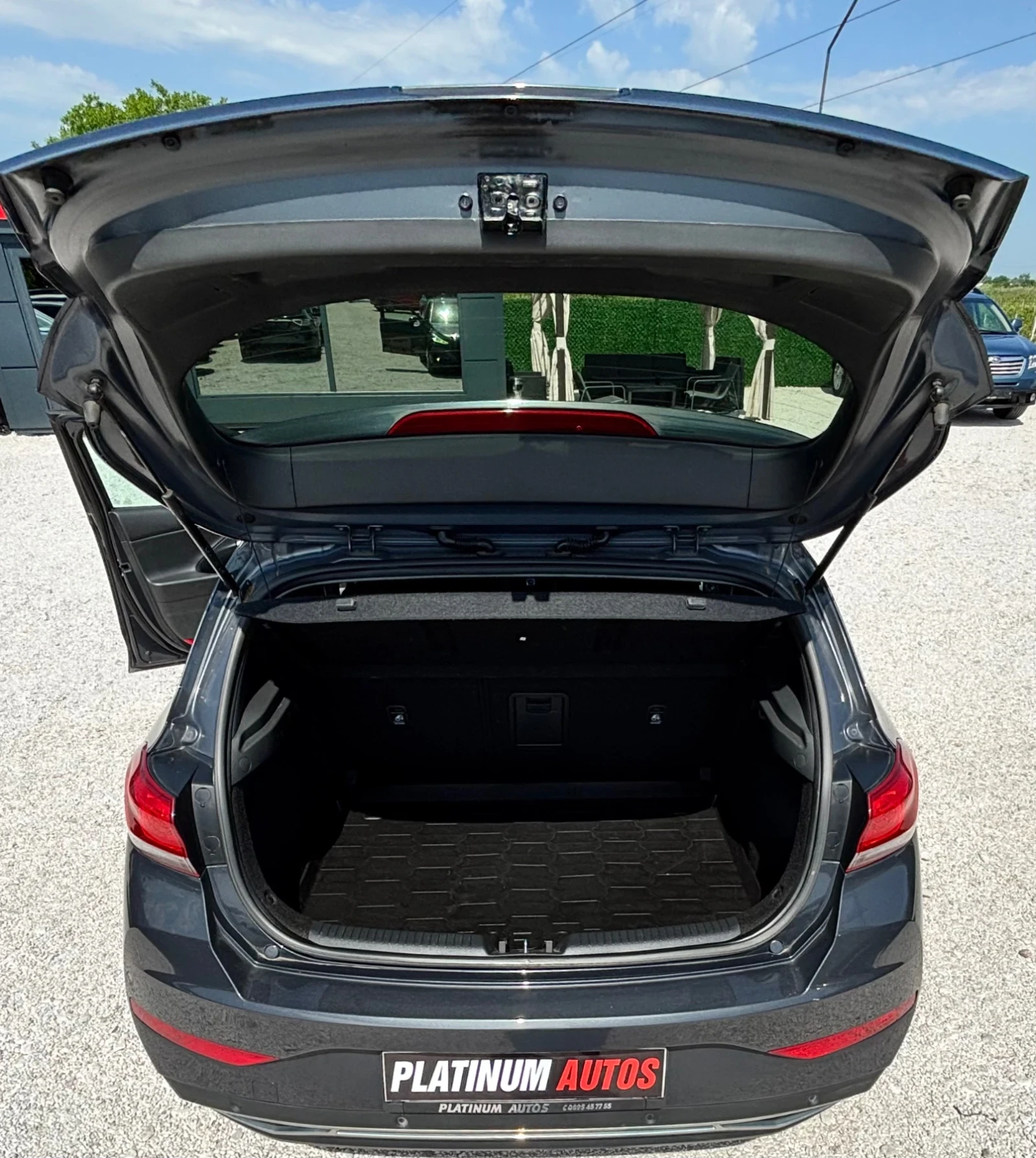 Hyundai I30 1.6D/ПОДГРЕВ/КАМЕРА/ЕВРО 6, снимка 12 - Автомобили и джипове - 54717562