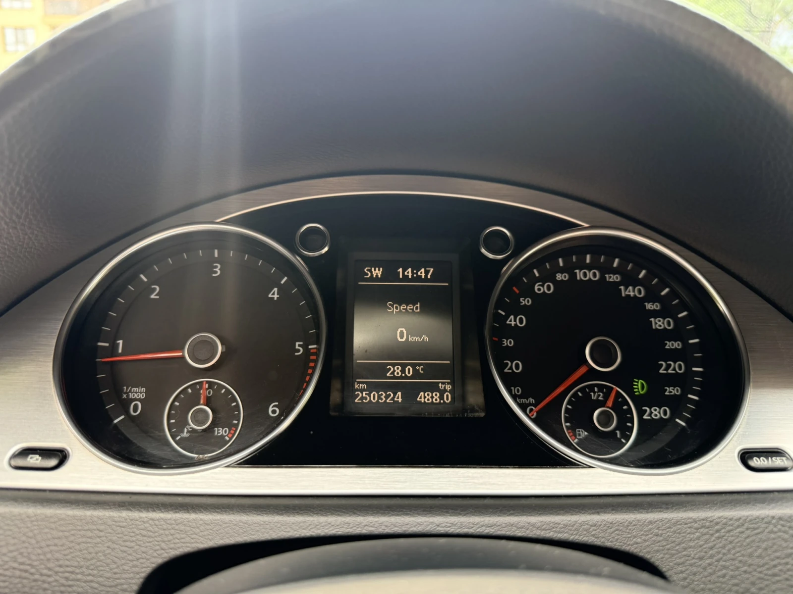 VW Passat CC 2.0TDI, снимка 10 - Автомобили и джипове - 54811112