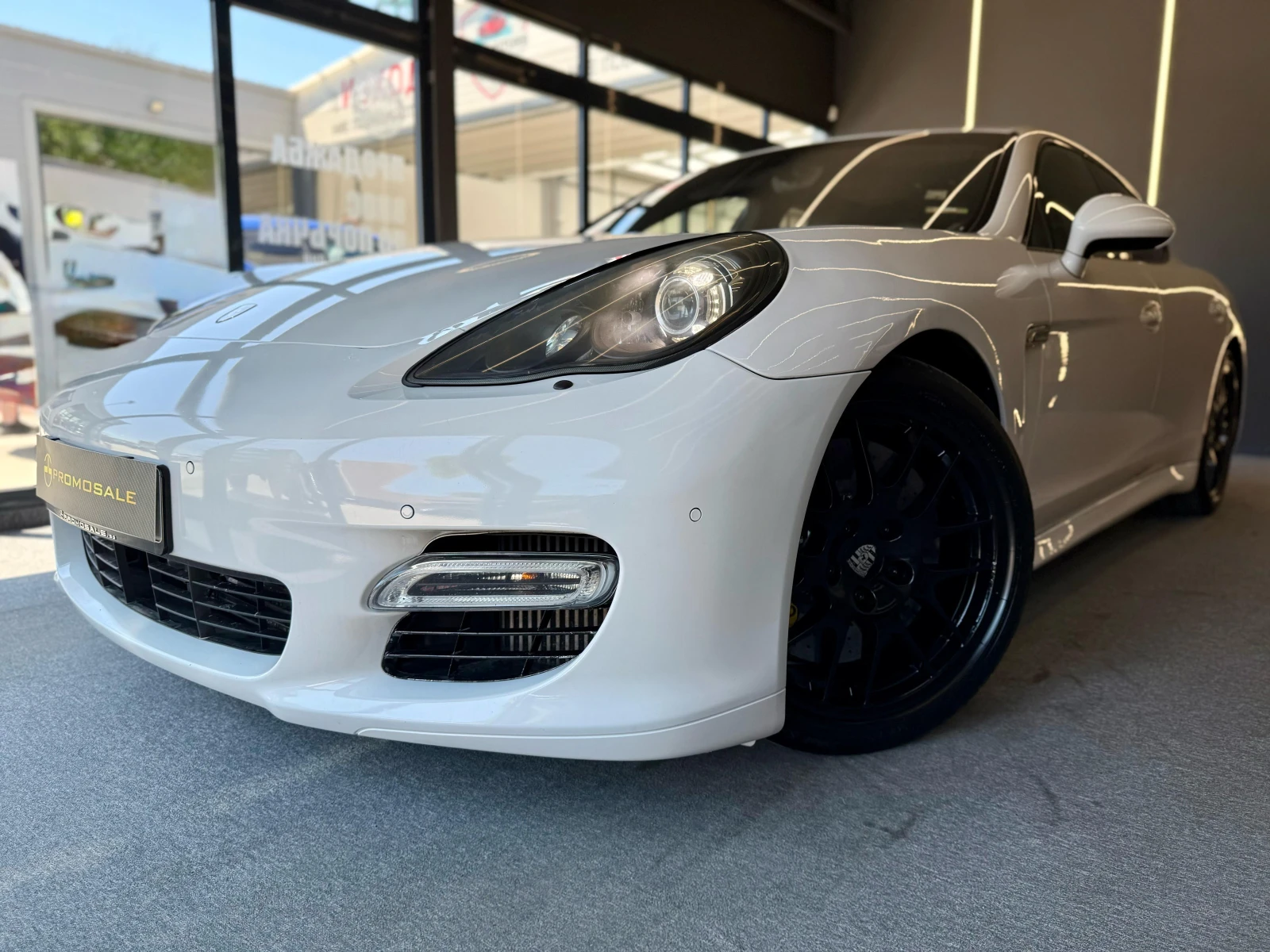 Porsche Panamera Turbo* Ceramic* Burm3D* SportChro* ЛИЗИНГ, снимка 3 - Автомобили и джипове - 55135194