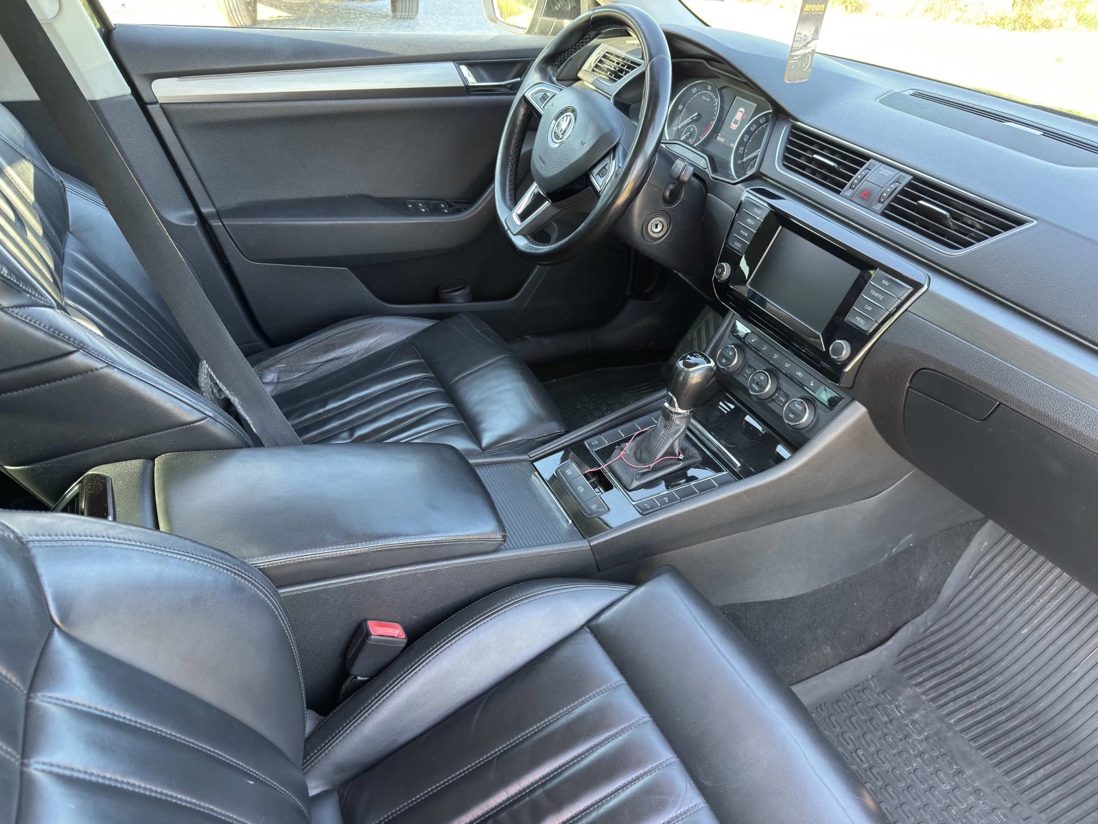 Skoda Superb, снимка 8 - Автомобили и джипове - 55189164